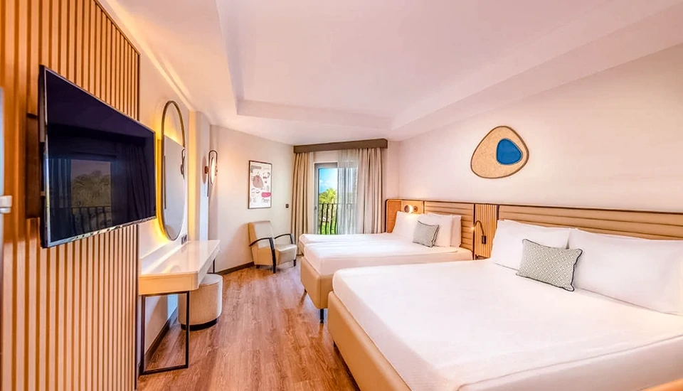 هتل بلک بیچ ریزورت آنتالیا